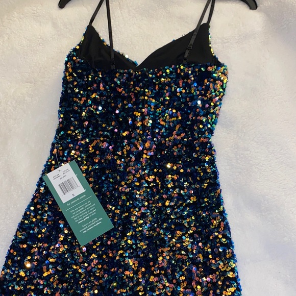 b smart sequin dress B. SMART Sequin Mini Dress S (4-6) Like new